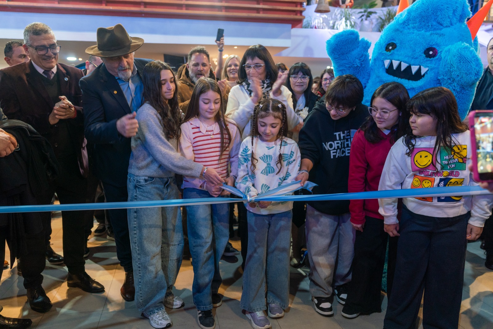 Othar inauguró la XIII Feria Internacional del Libro