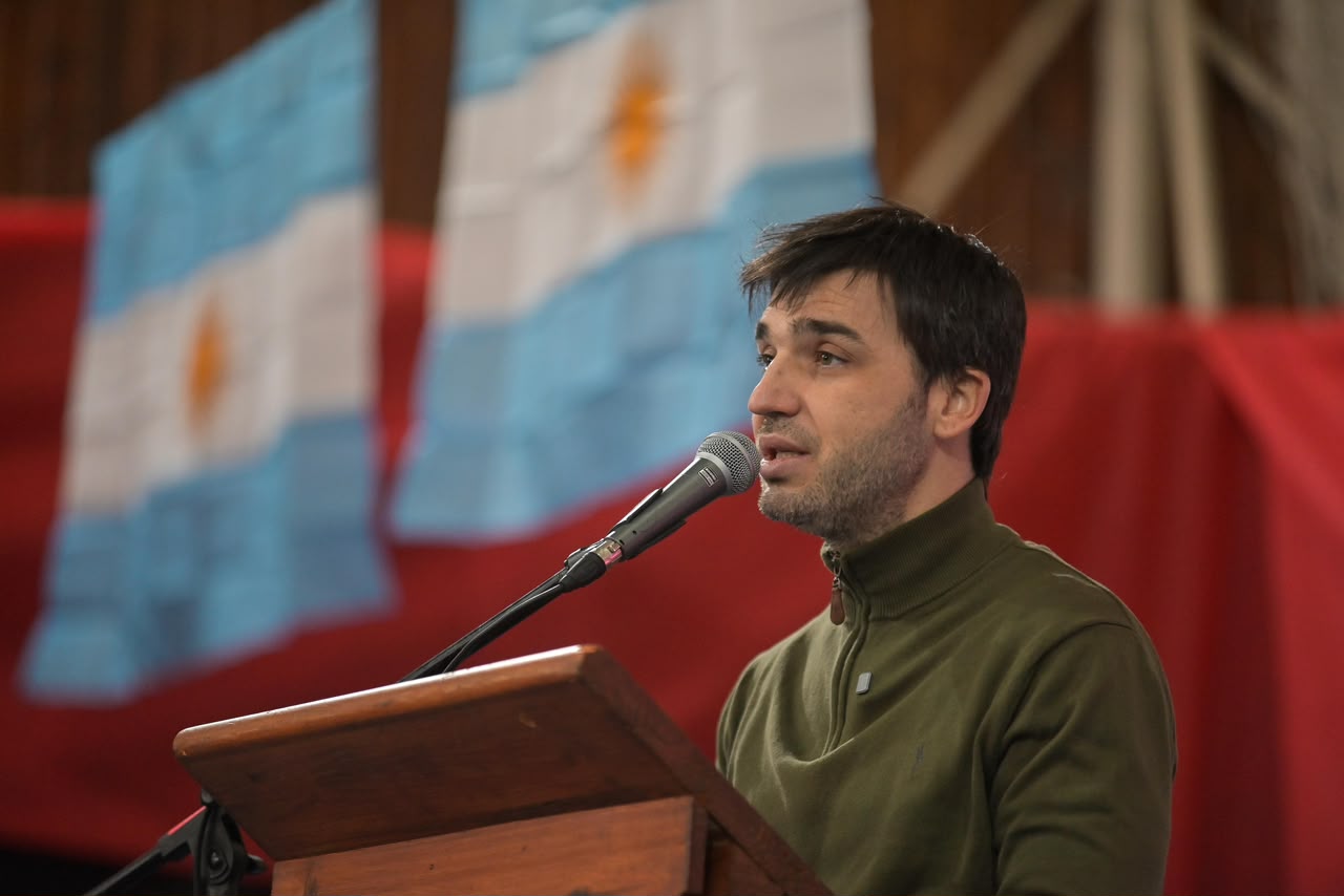 En el aniversario de Tecka, Torres puso en valor las obras que garantizan igualdad de oportunidades para el interior
