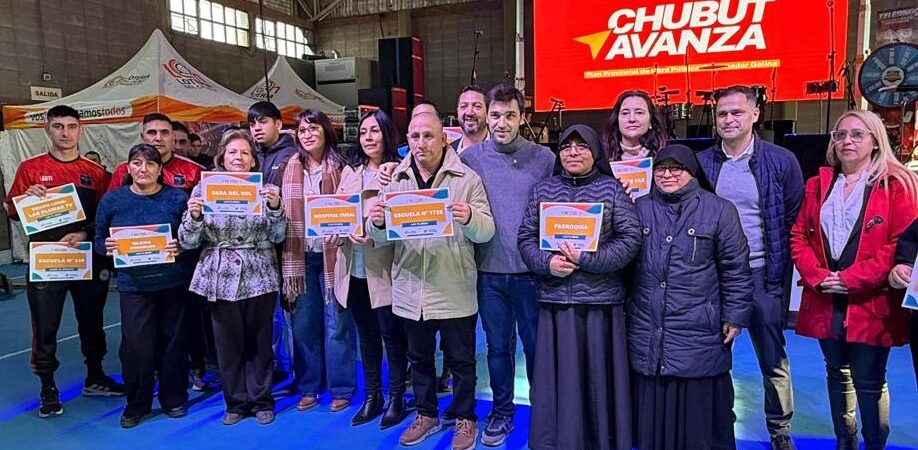 Después de 15 años, el Telebingo Chubutense volvió a Las Plumas con shows en vivo, importantes premios y aportes a instituciones