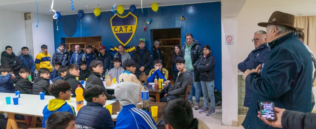 El intendente acompañó el acto por el centenario del Club Talleres Juniors