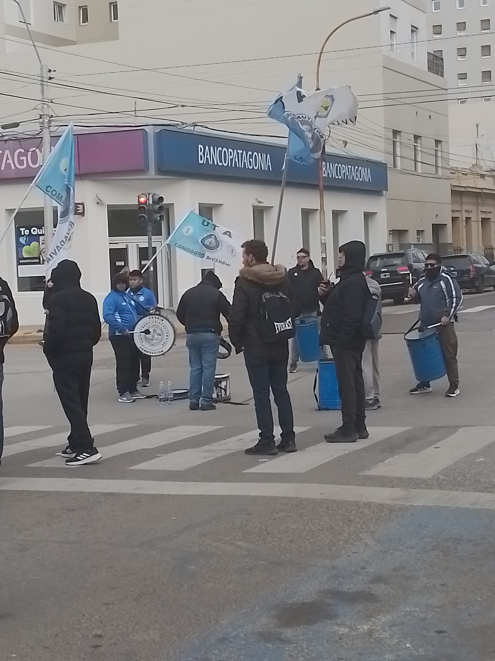 Se levantó el paro de Diadema, pero continúa el reclamo por los salarios adeudados
