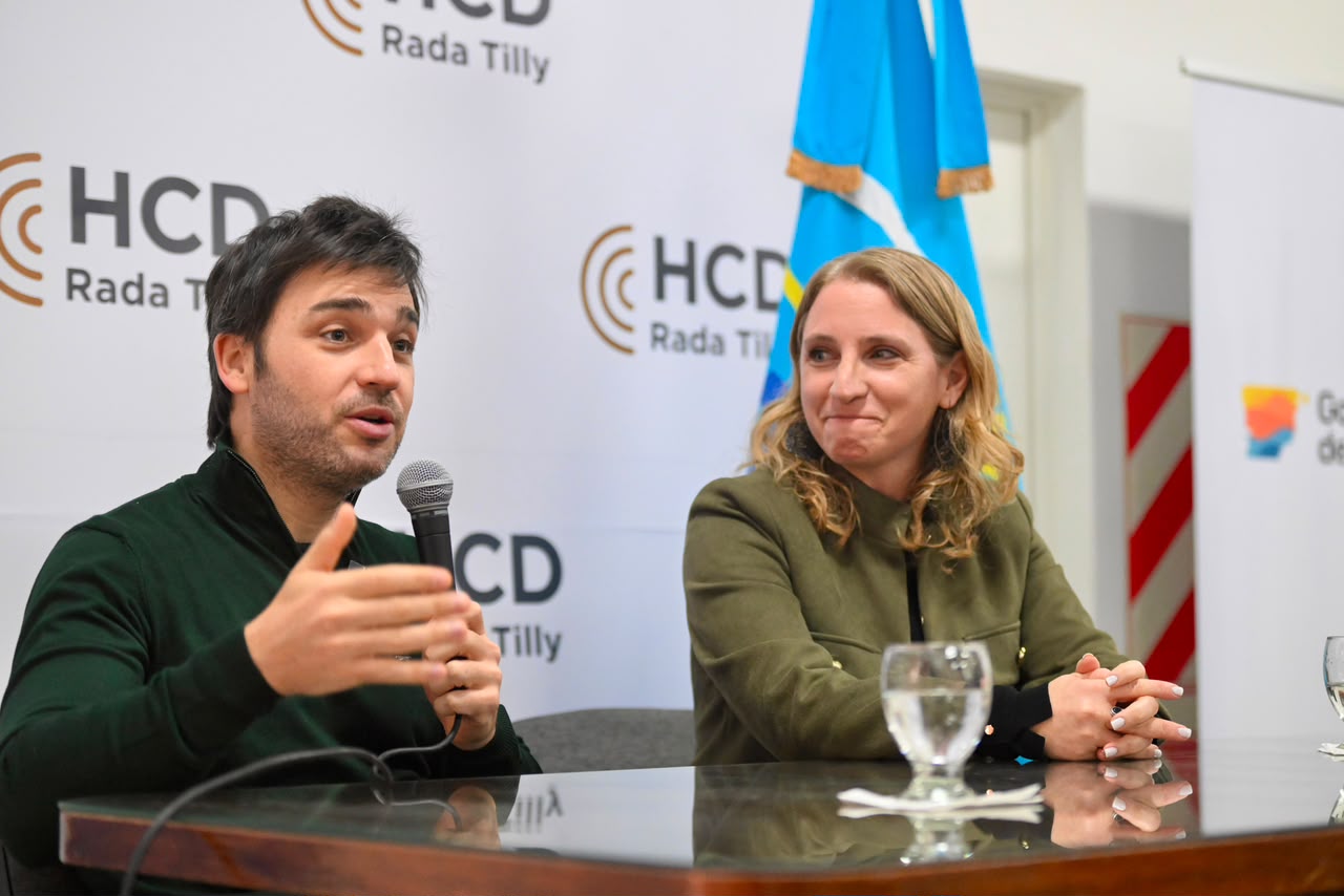 Torres confirmó la reactivación de las 77 cuadras en Rada Tilly y anunció avances en las viviendas para familias del Cerro Hermite