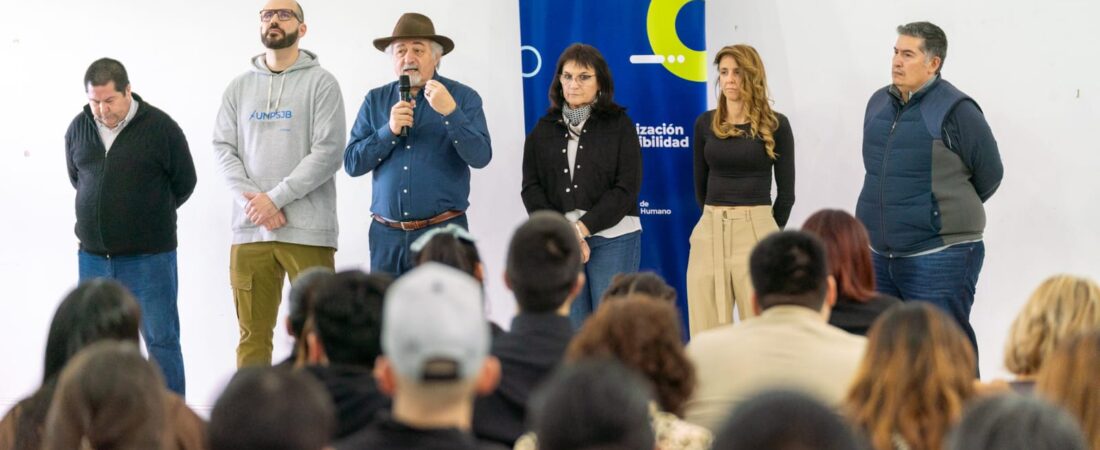 Othar encabezó el acto entrega de certificados de uso de herramientas digitales otorgados por los CTC