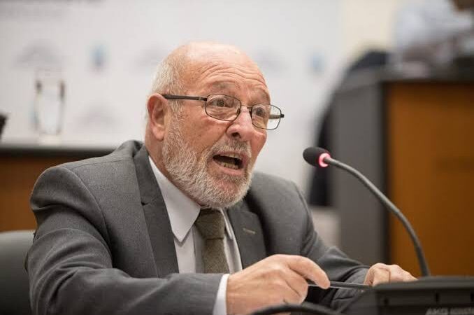 Lattanzio confirmó la interpelación a Ostoich y reclamó los expedientes de obra pública