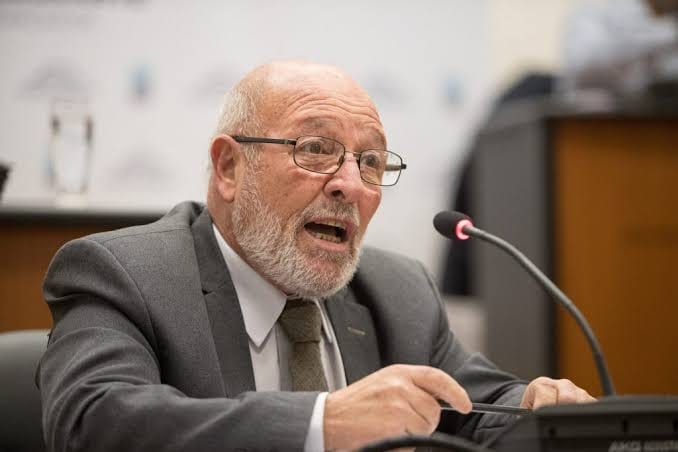 Lattanzio confirmó la interpelación a Ostoich y reclamó los expedientes de obra pública