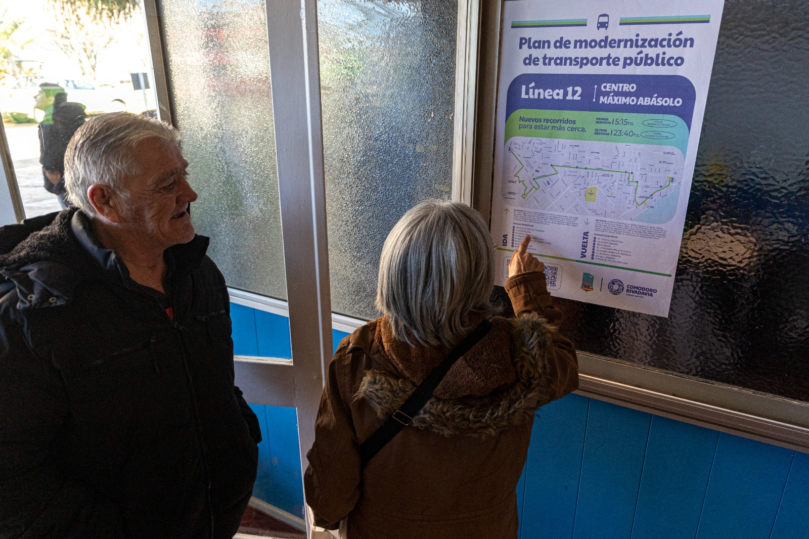 Modernización en el transporte urbano: instalan nueva cartelería informativa para los usuarios