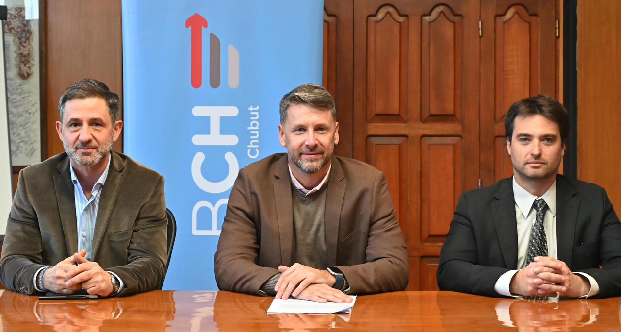 Un año de gracia, tasa del 25% y hasta 72 cuotas para refinanciar deudas de tarjetas de crédito con el Banco del Chubut